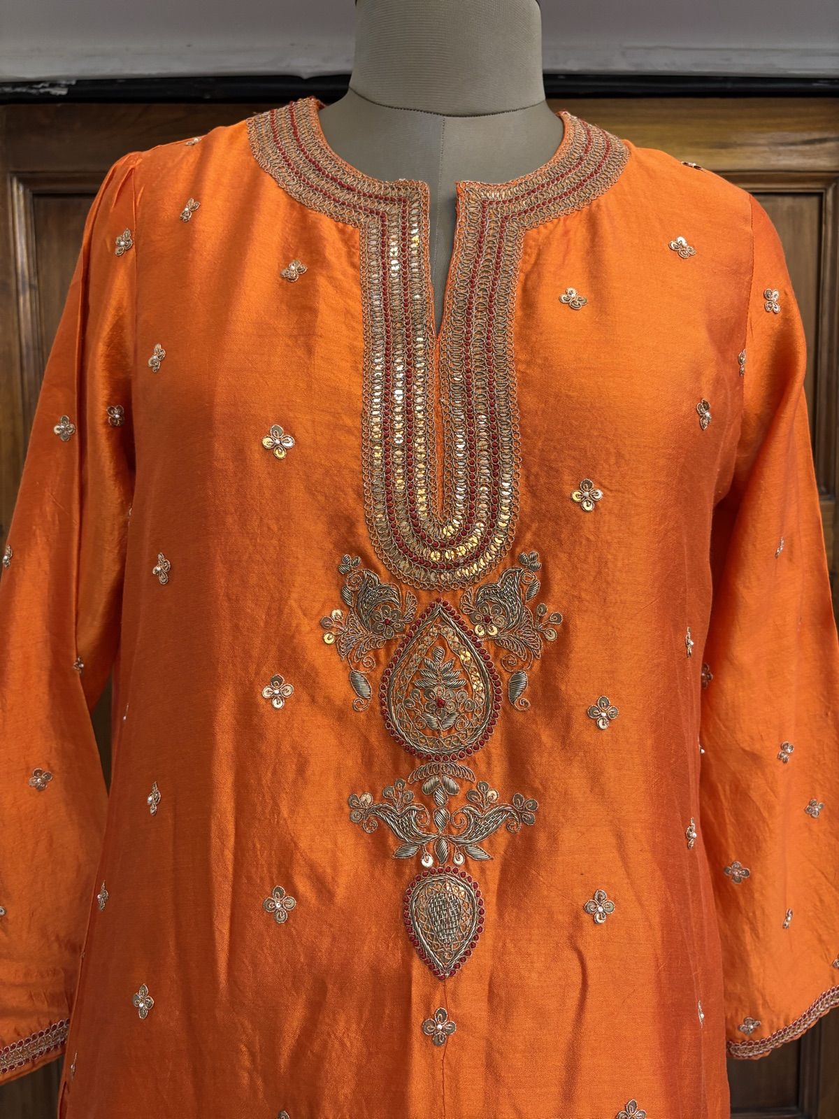 Tangerine Zardozi Suit with Pink Dupatta - view 3