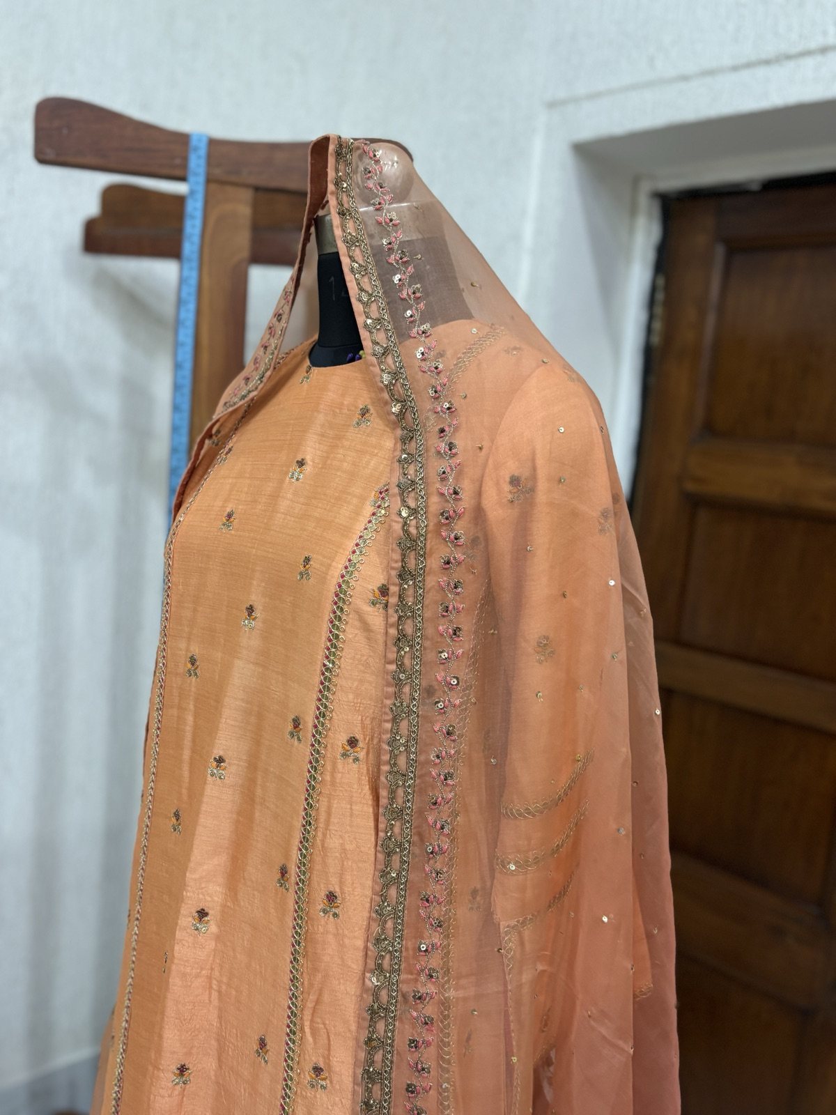 Peach Kurta Set with Embroidered Organza Dupatta - view 3